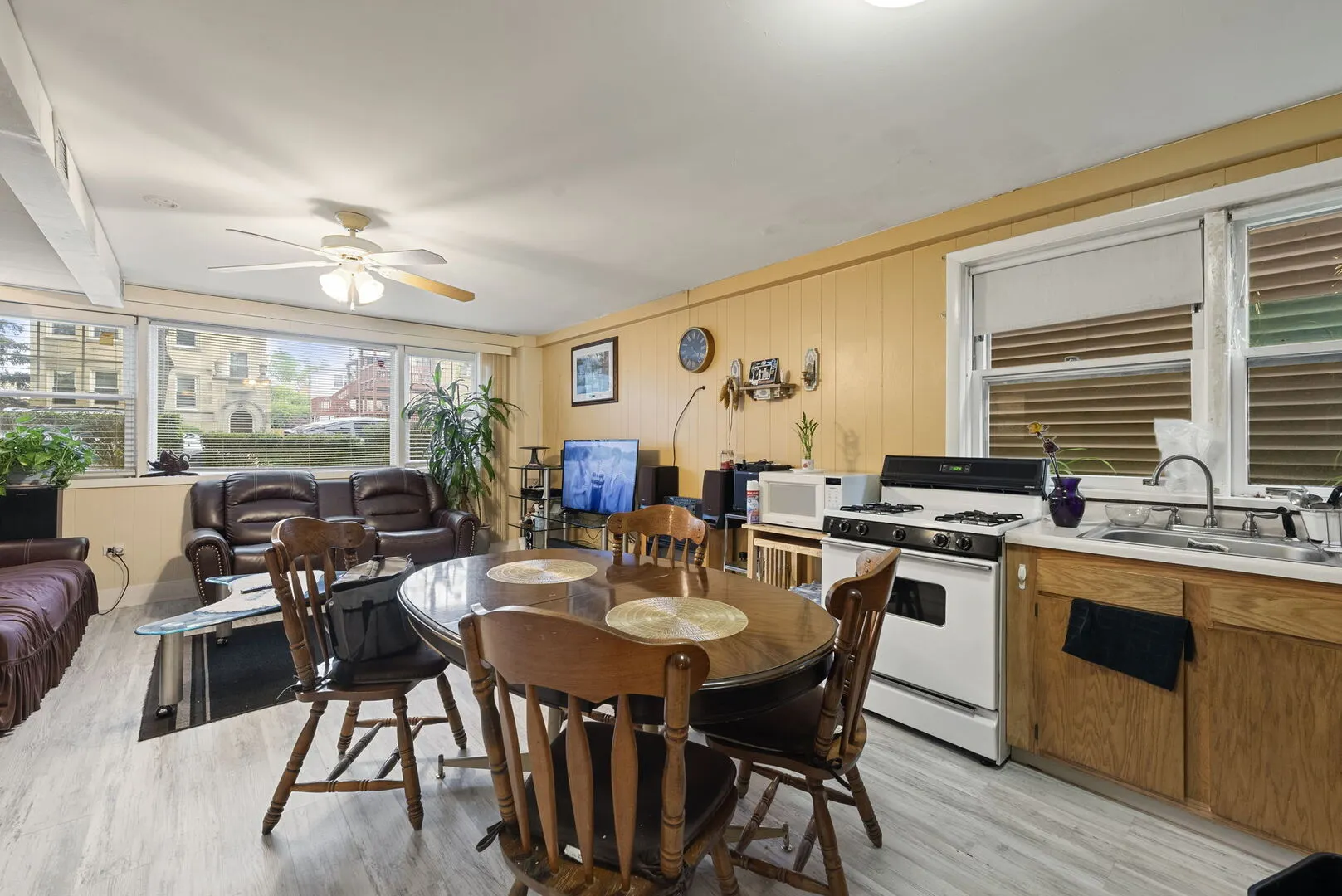 5706 N Saint Louis Avenue IL