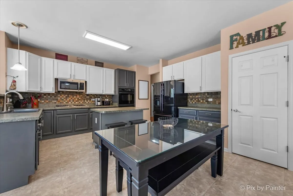 2610 Wall Street IL