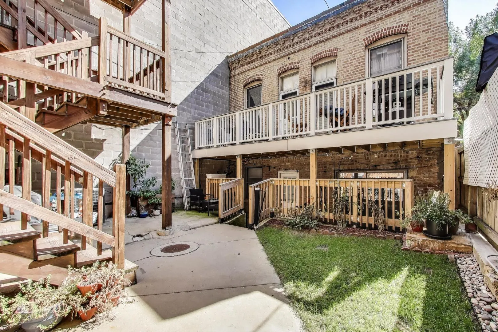 1143 W Armitage Avenue 1 IL