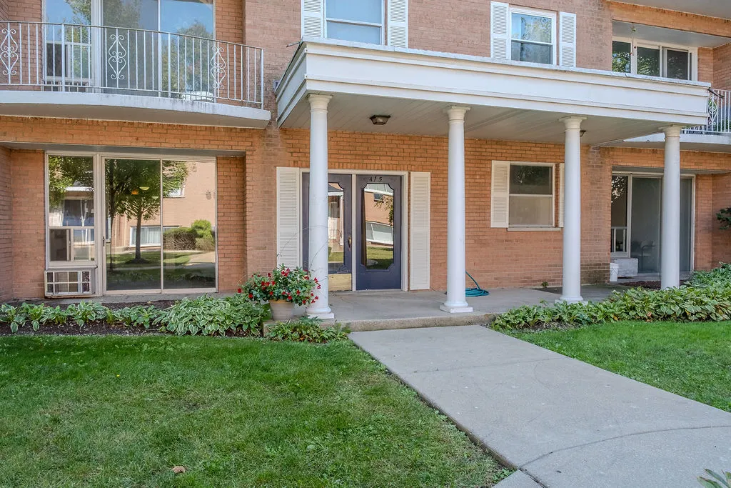 415 Wesley Avenue 24 IL