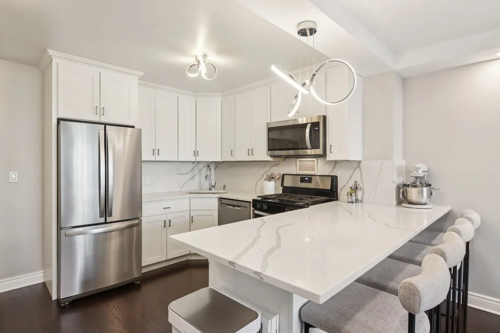 400 E Randolph Street 3714 IL