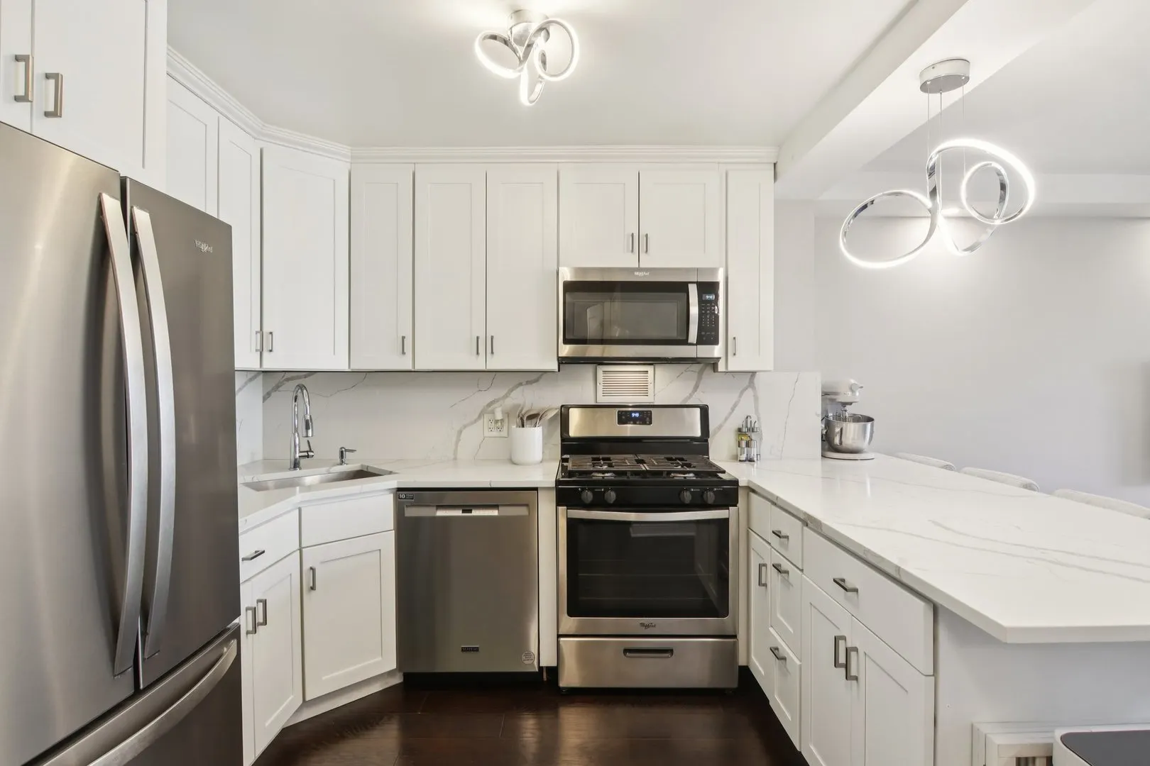 400 E Randolph Street 3714 IL