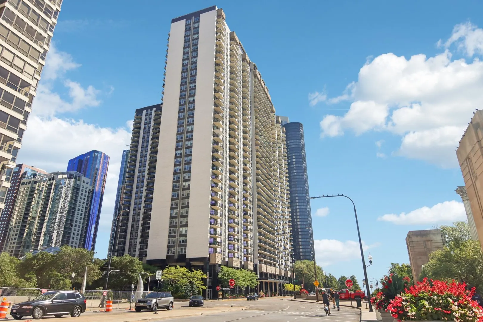 400 E Randolph Street 3714 IL