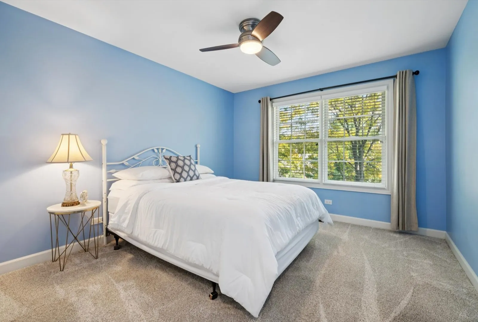 1935 Lynn Circle IL