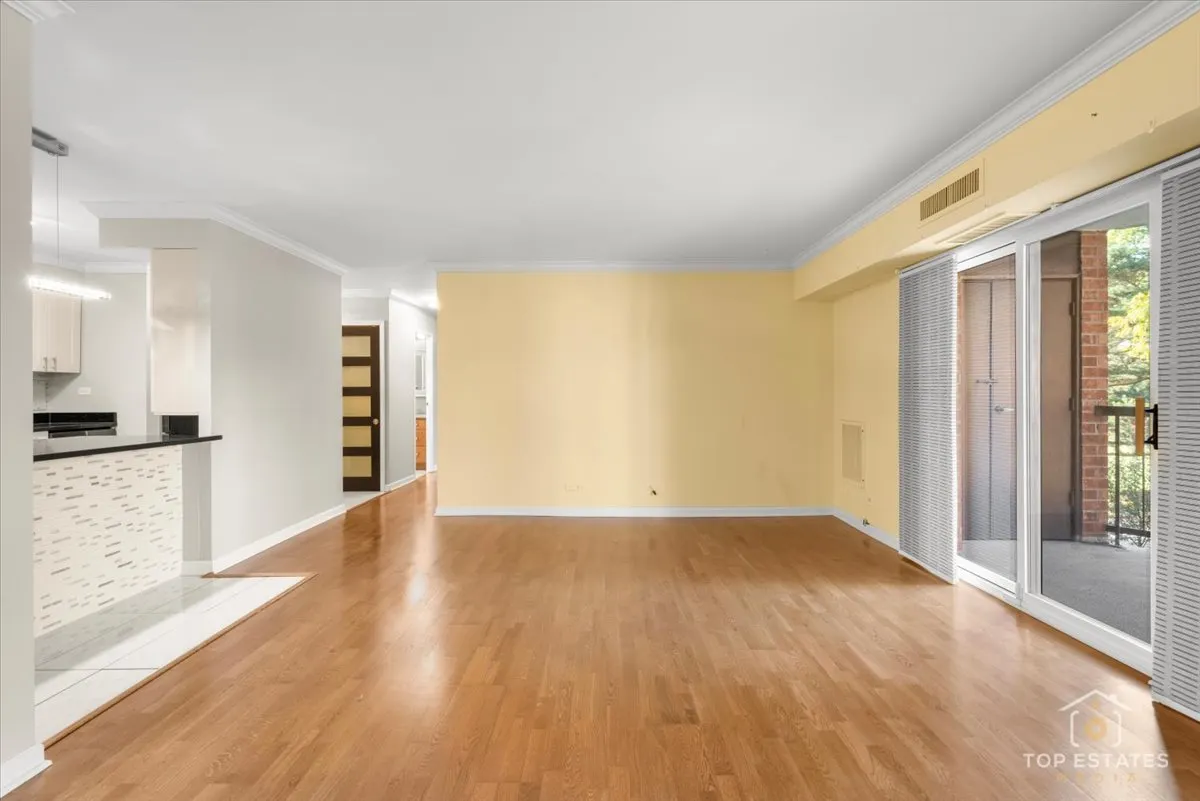 1615 E CENTRAL Road 218C IL