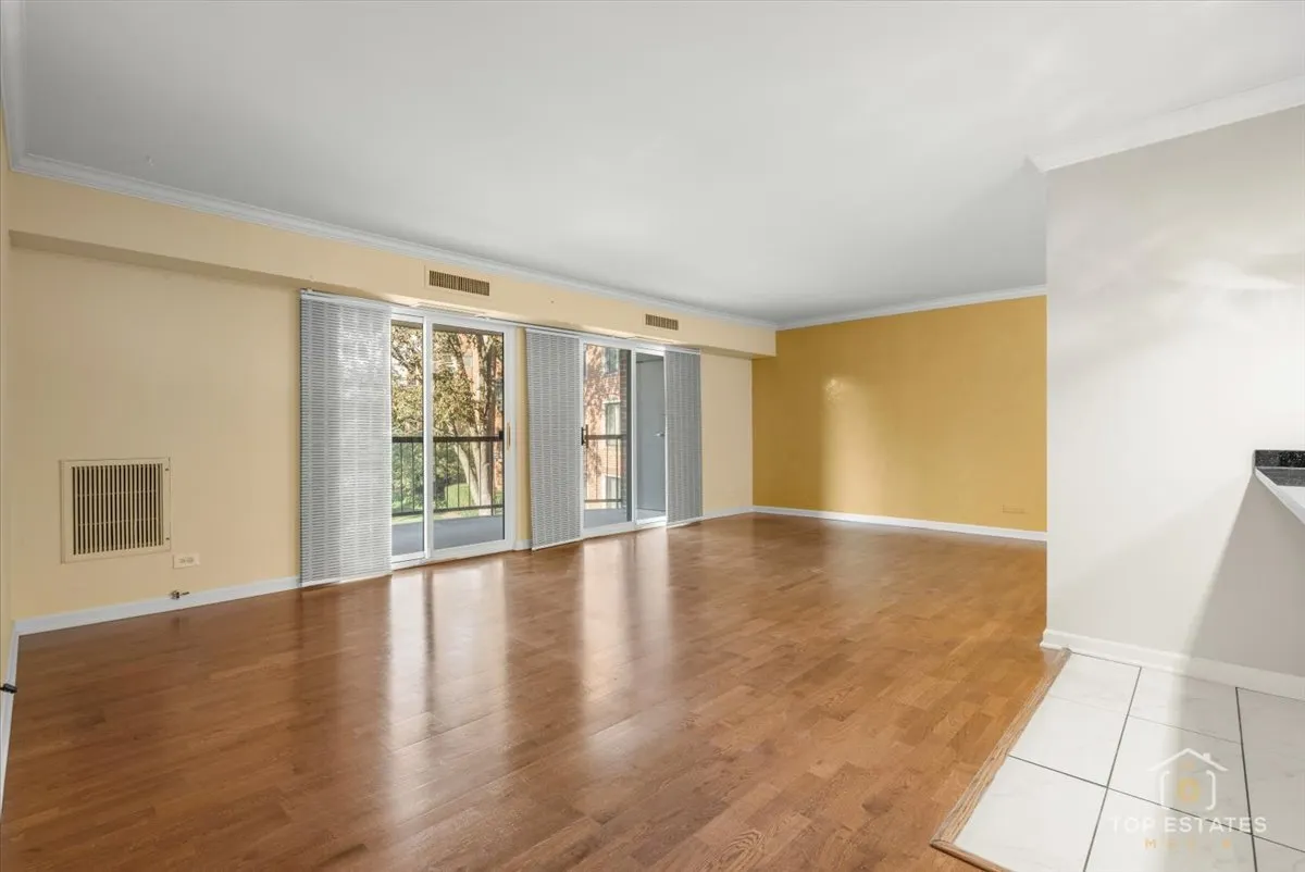 1615 E CENTRAL Road 218C IL