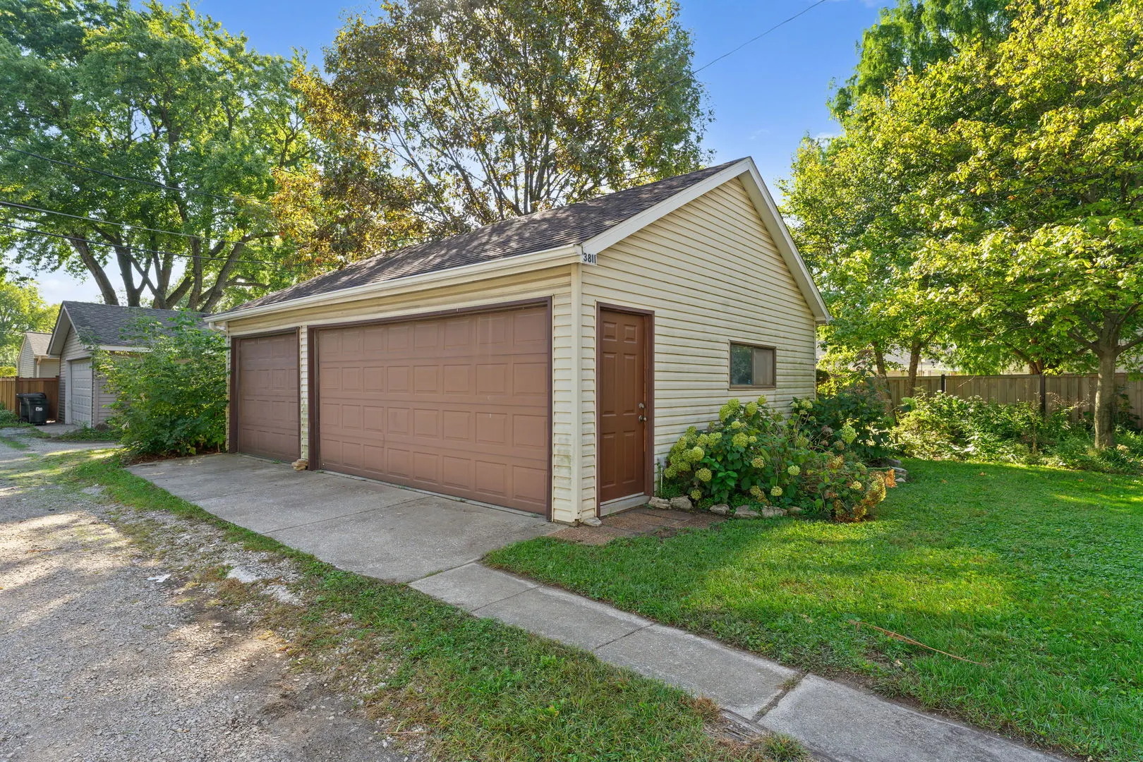 3811 Rosemear Avenue IL