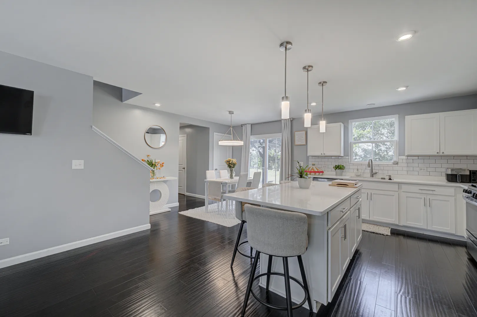 3323 Caledonia Drive IL