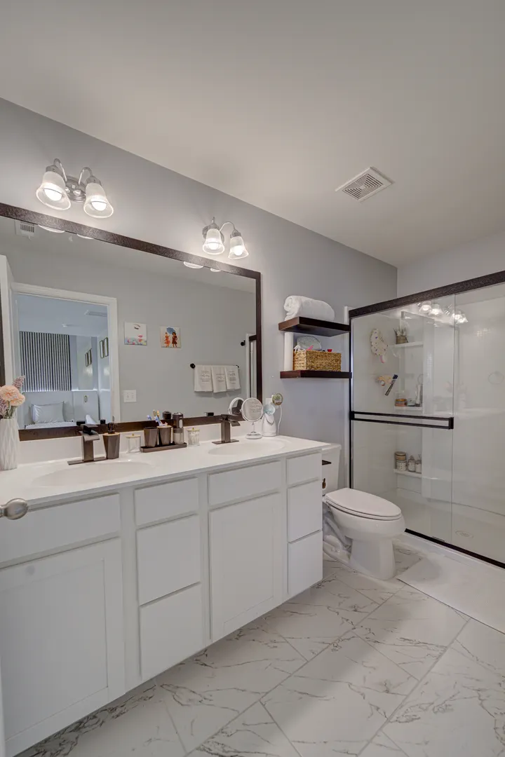 3323 Caledonia Drive IL