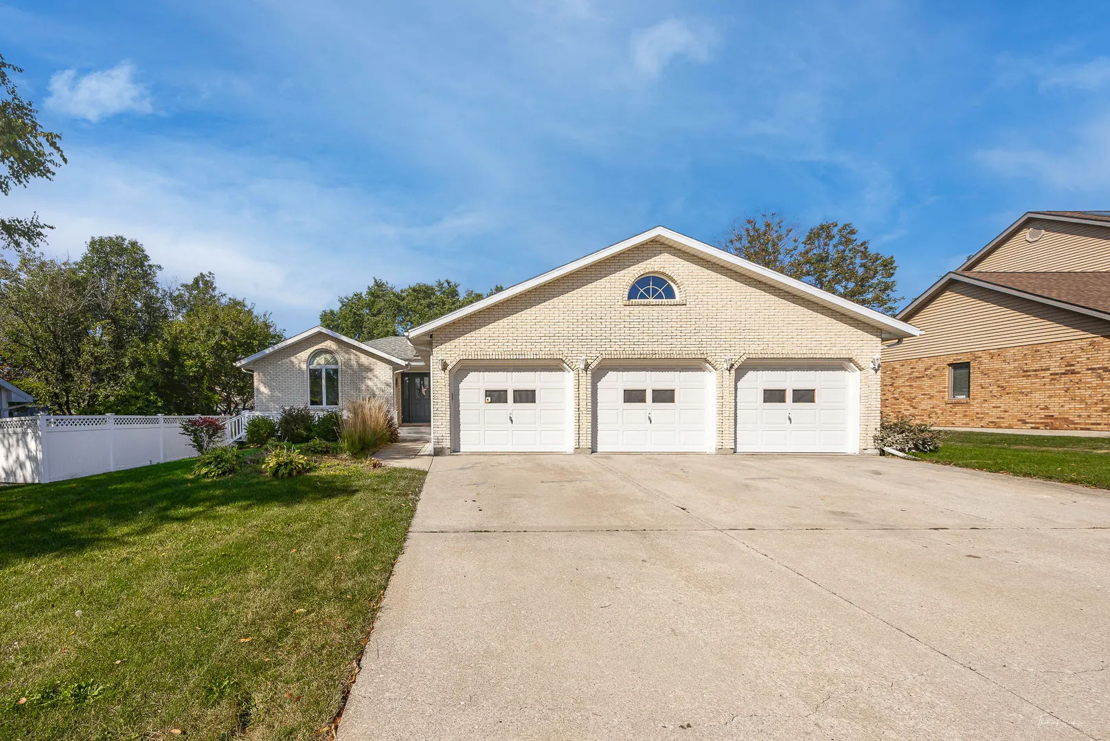 217 Aspen Drive IL