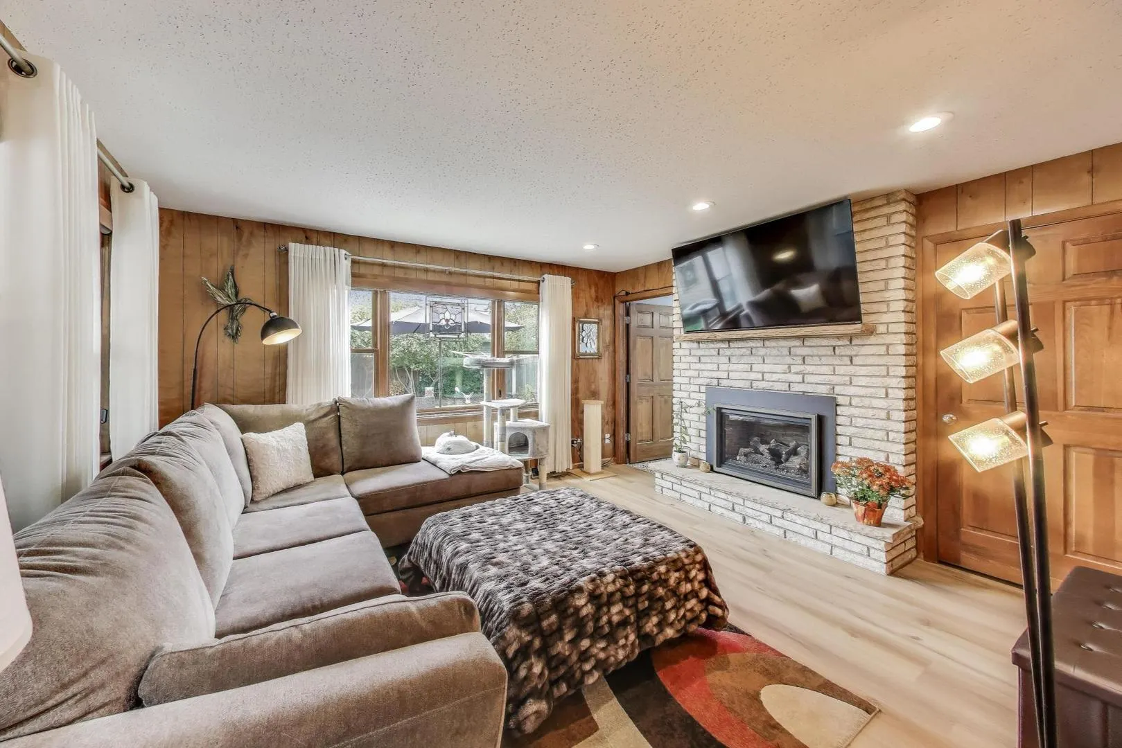 304 Amherst Avenue IL