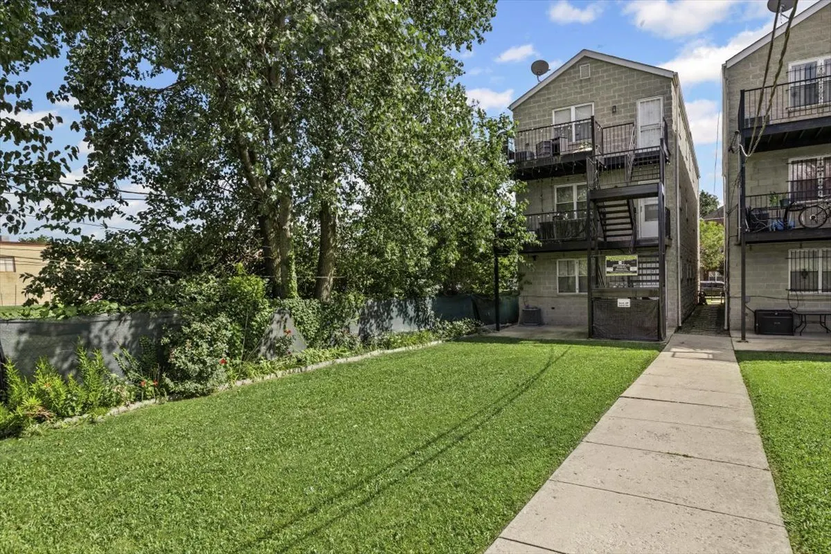 3022 W Washington Boulevard B IL