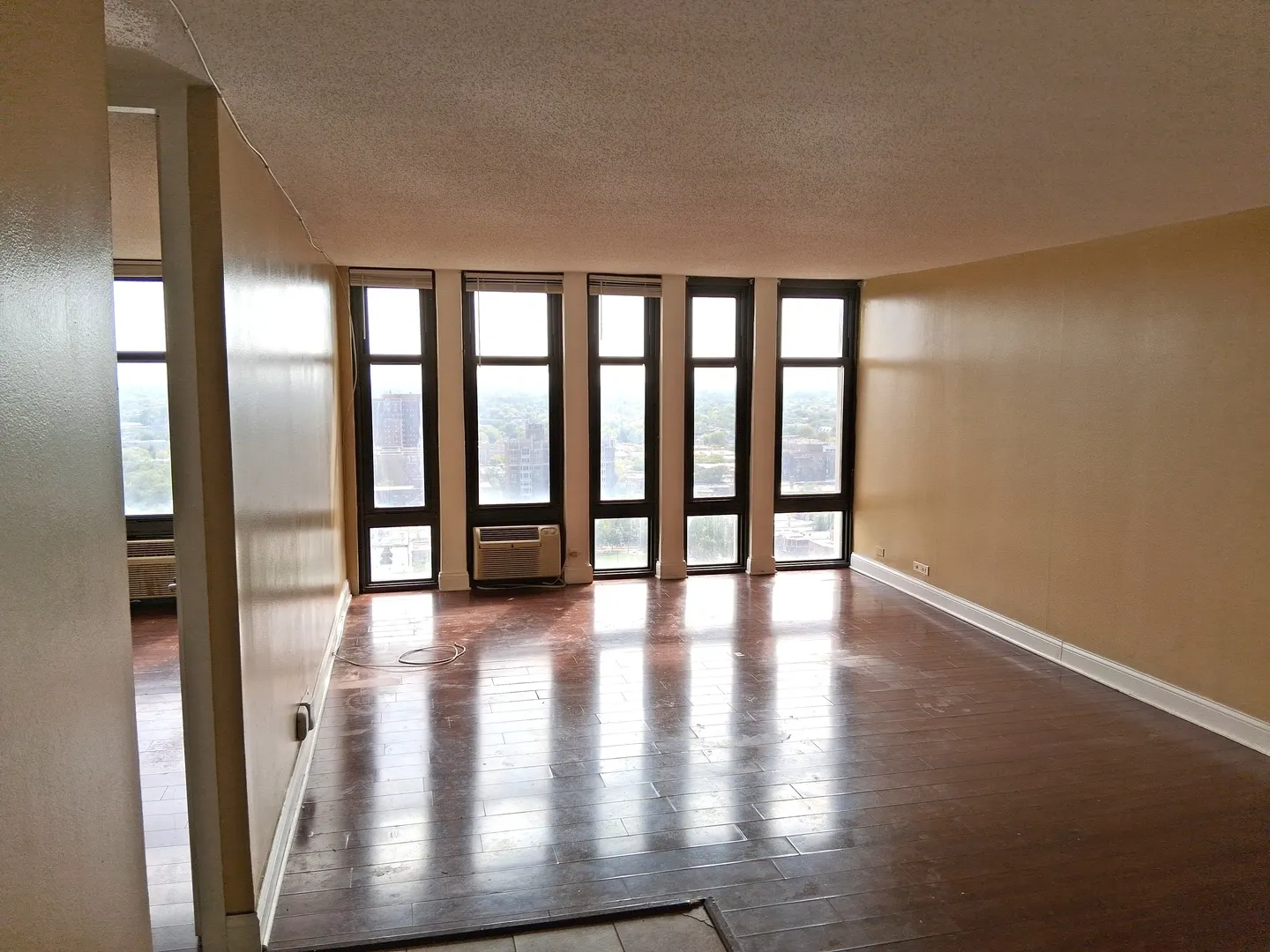 6700 S South Shore Drive 24C IL