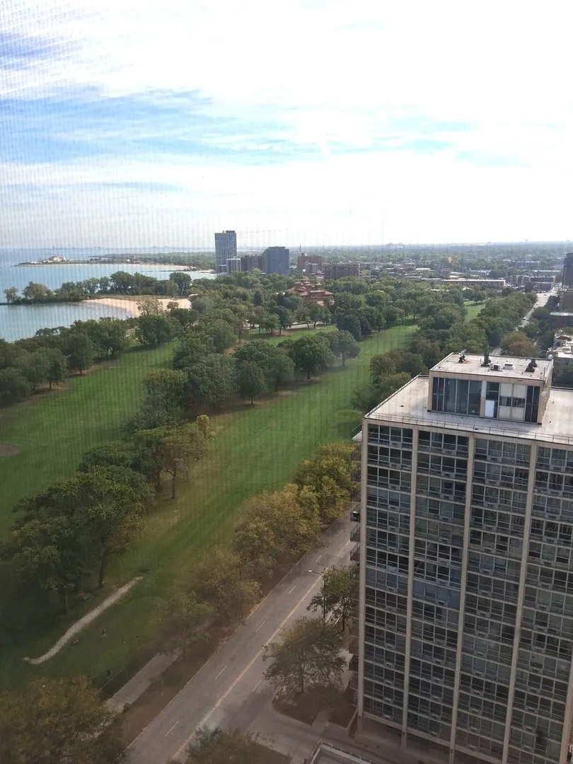 6700 S South Shore Drive 24C IL
