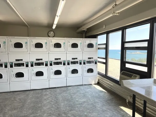 6700 S South Shore Drive 24C IL