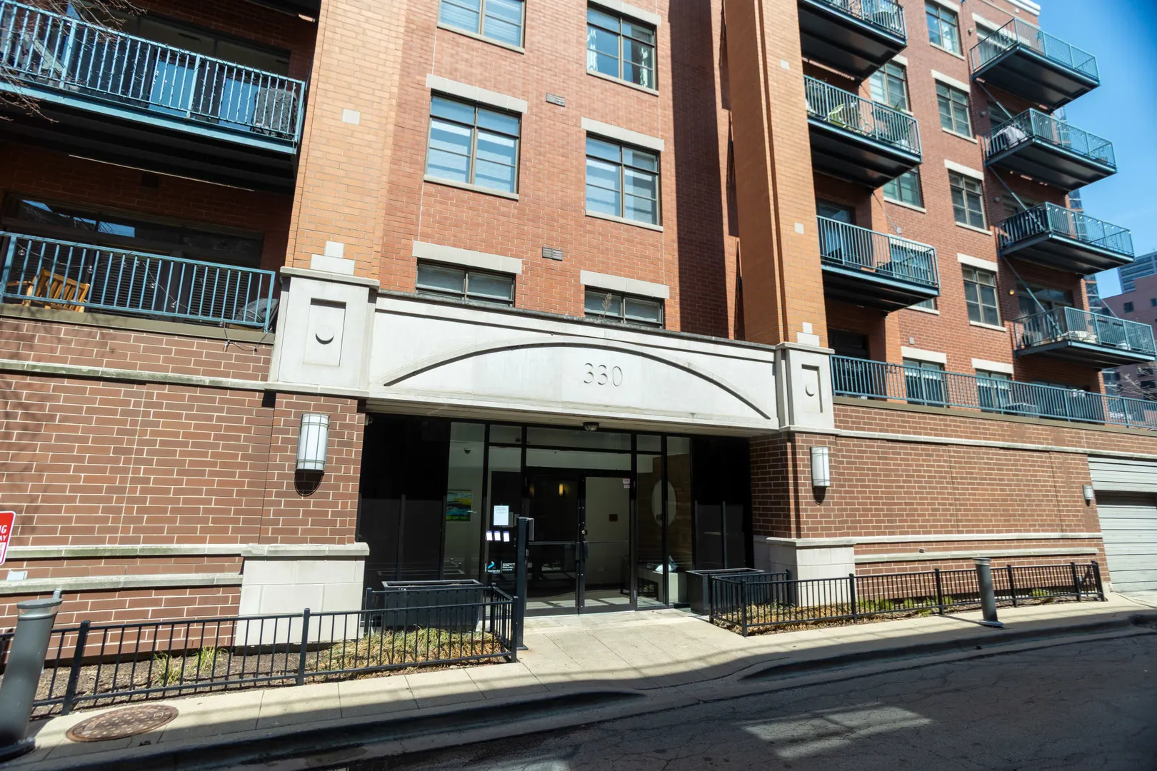 330 N Clinton Street 508 IL