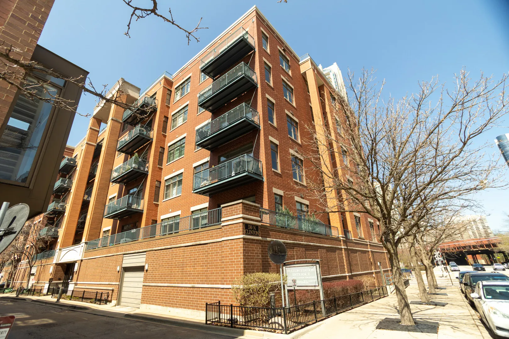 330 N Clinton Street 508 IL