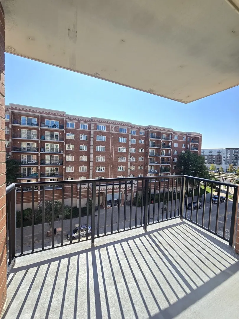 656 Pearson Street 505C IL