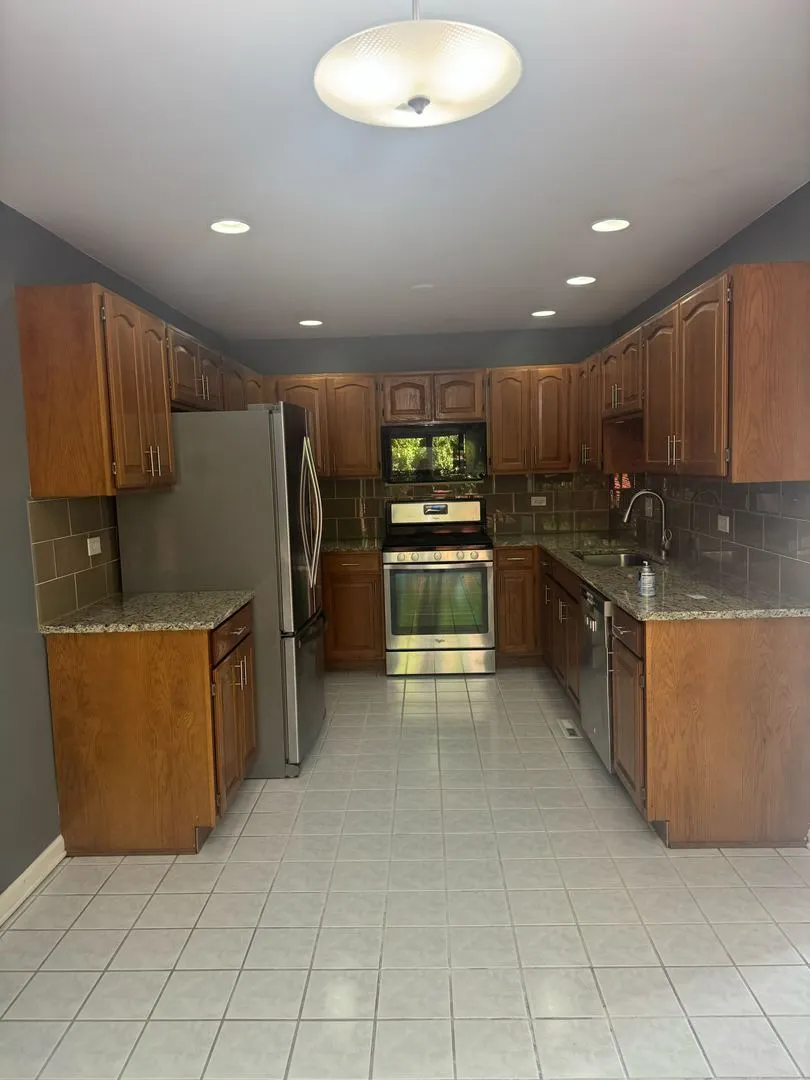 1931 Tamahawk Lane IL