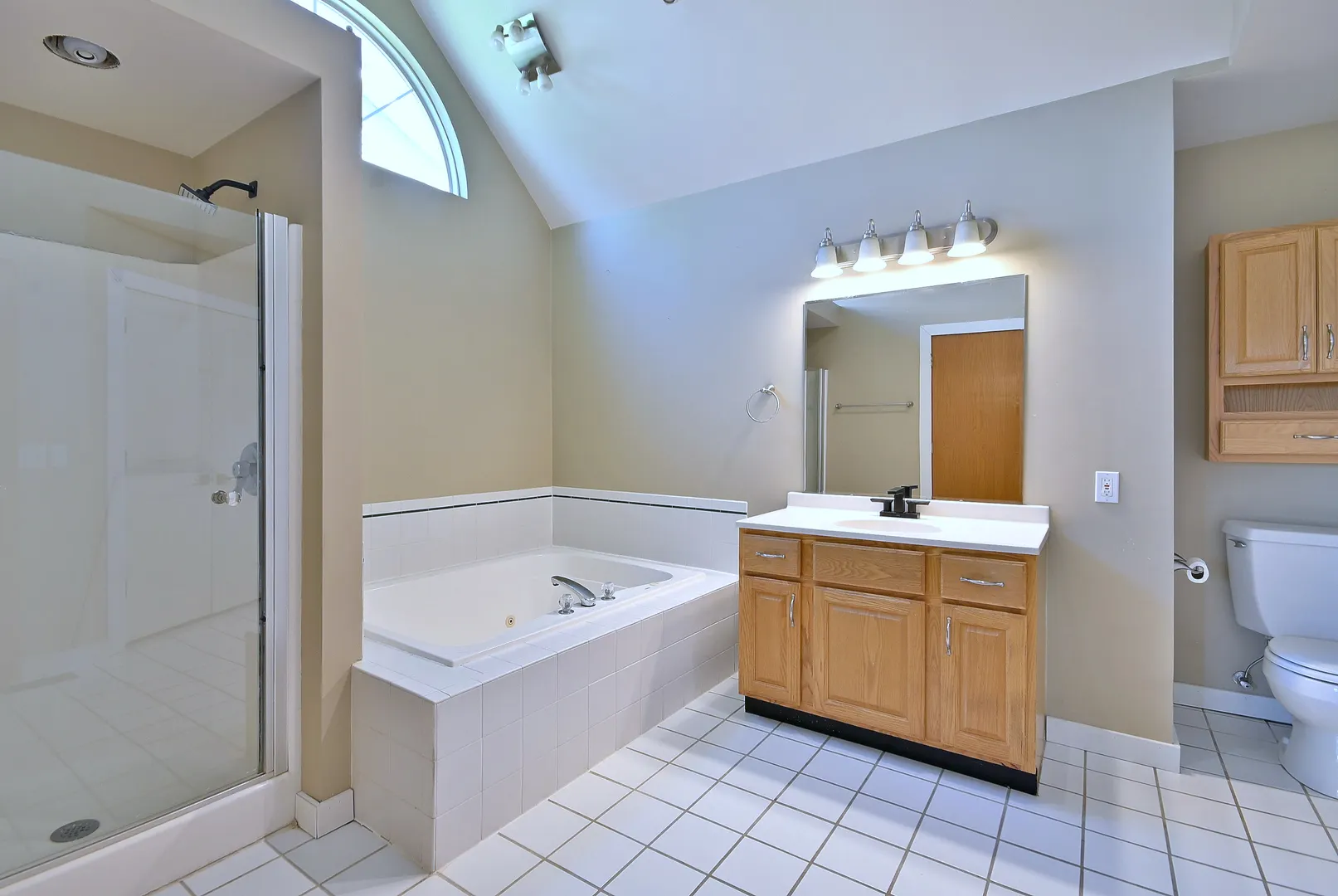 506 E Rennesoy Drive IL