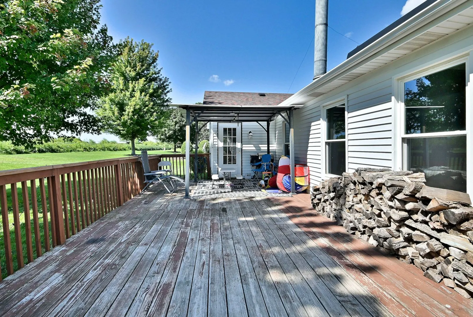 506 E Rennesoy Drive IL