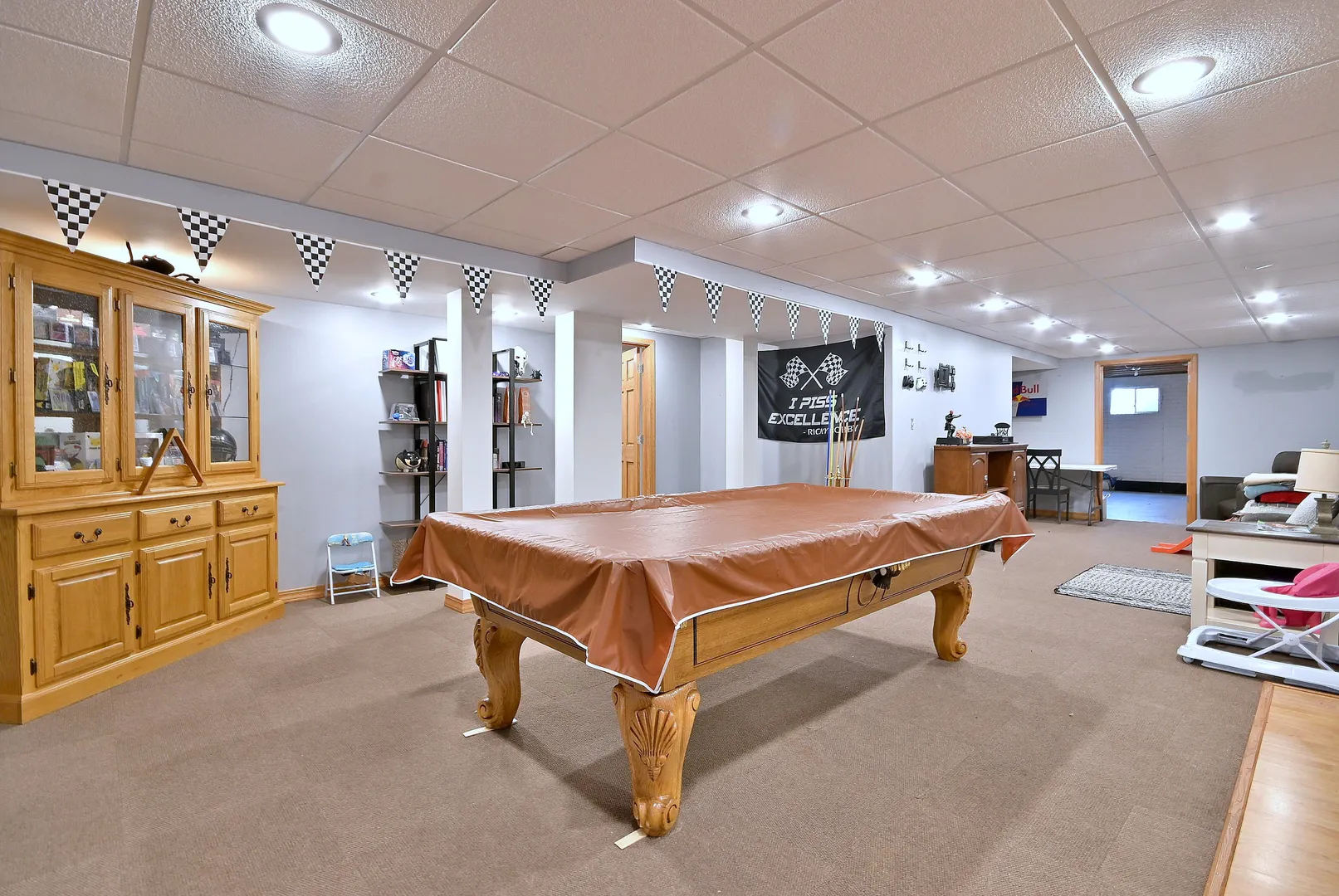 506 E Rennesoy Drive IL
