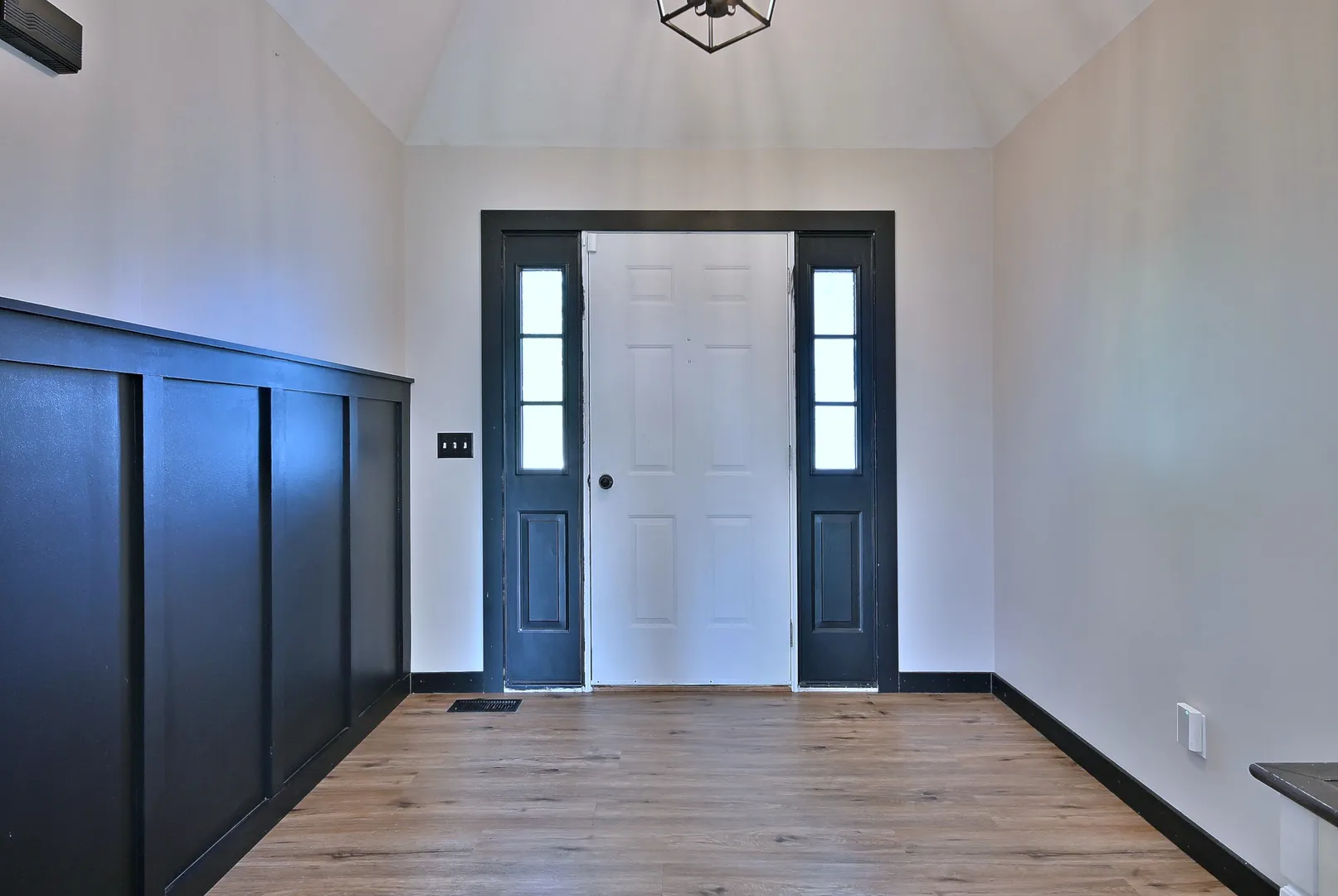 506 E Rennesoy Drive IL