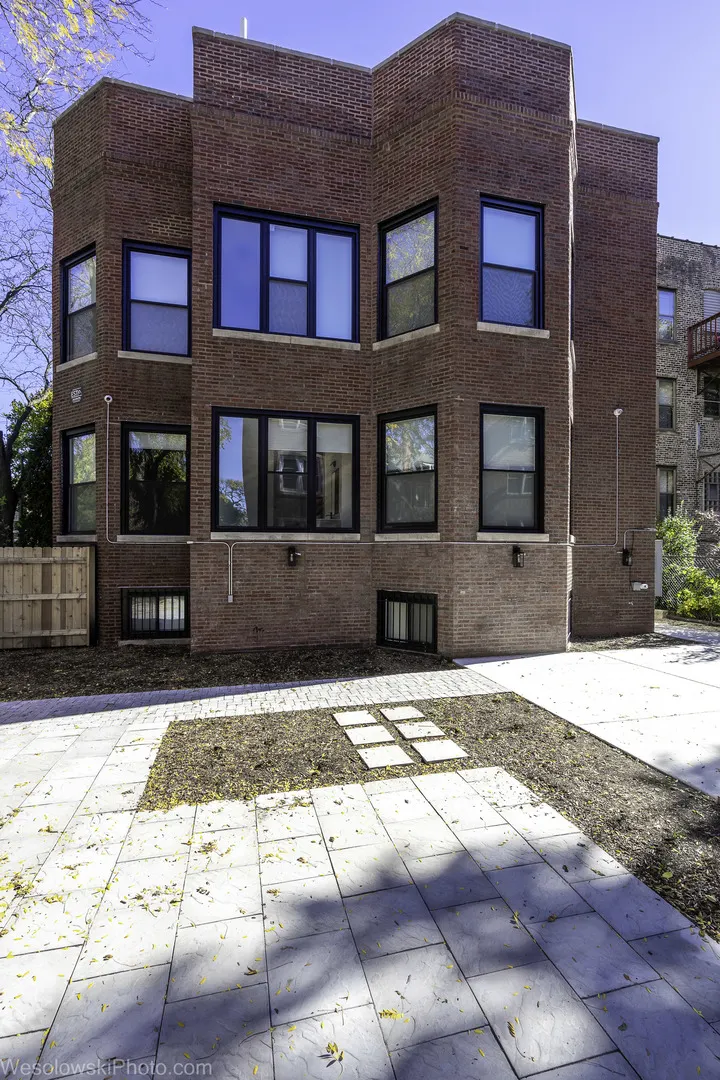 5000 S Woodlawn Avenue 102 IL