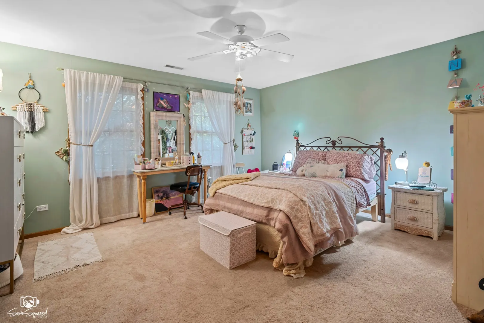 8304 Queen Victoria Lane IL