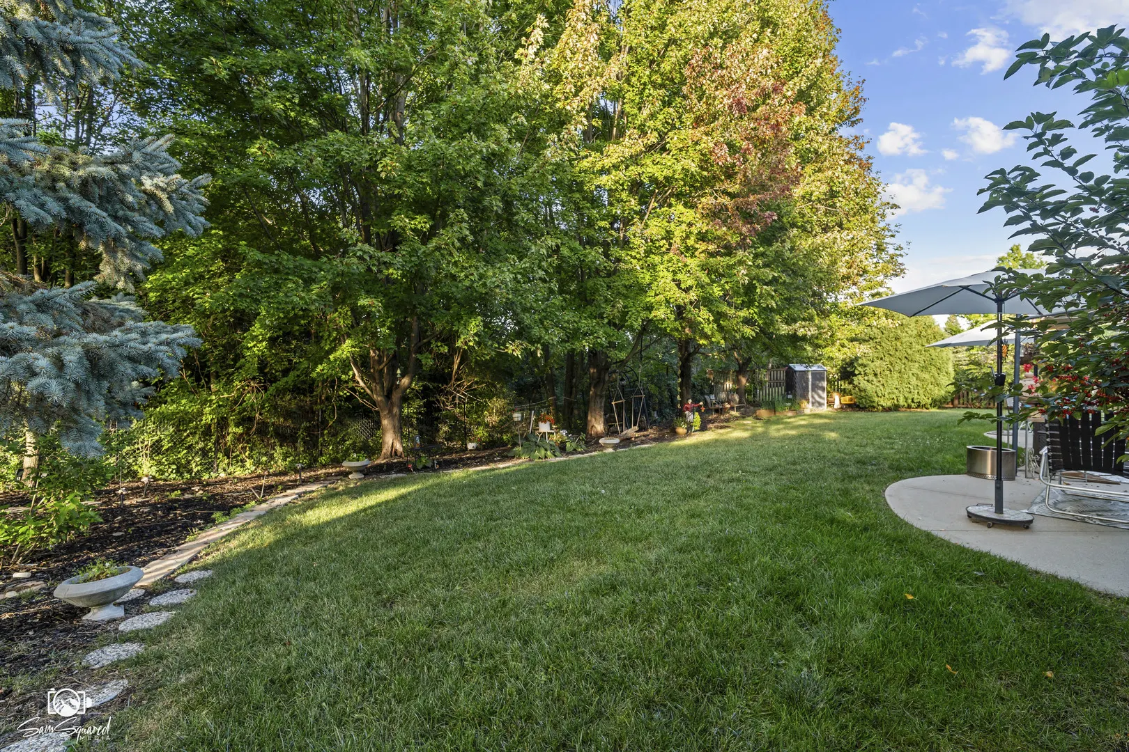 8304 Queen Victoria Lane IL