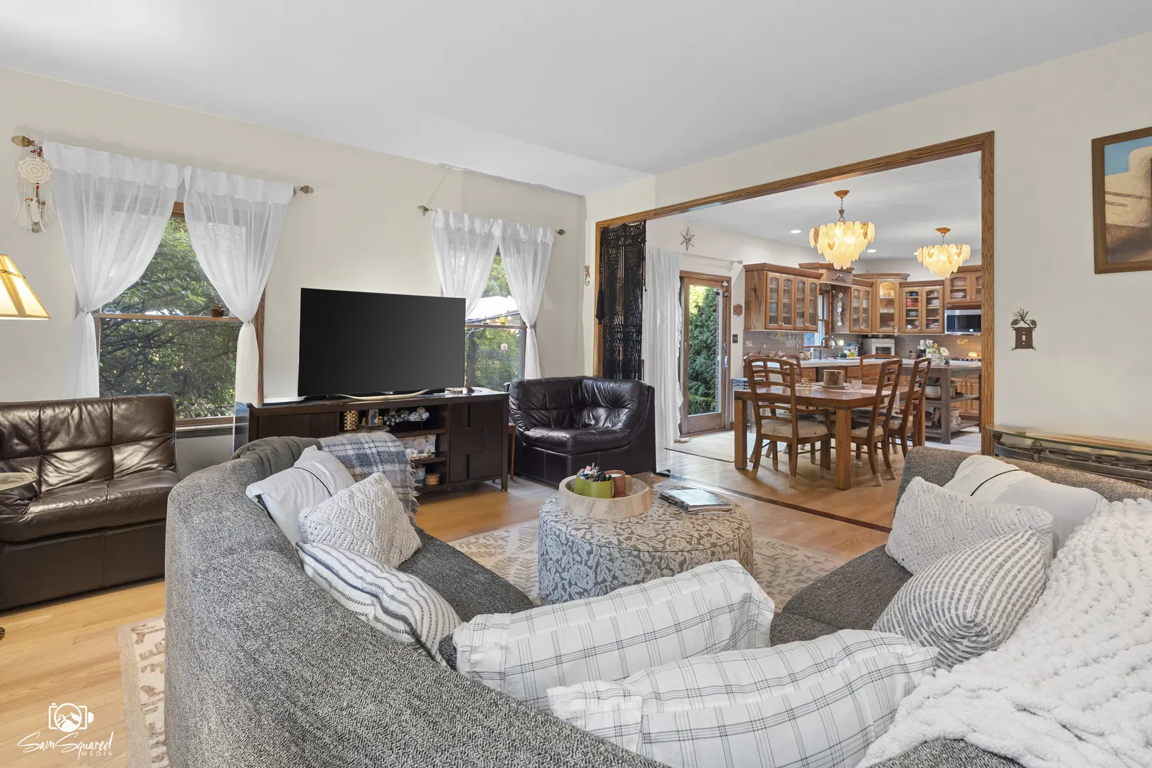 8304 Queen Victoria Lane IL