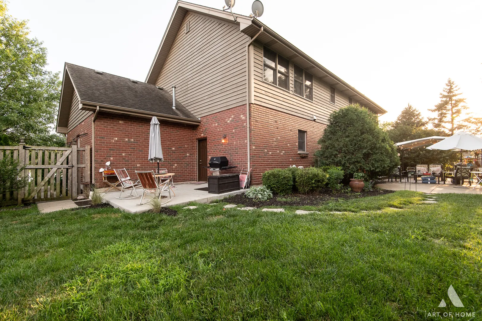 8304 Queen Victoria Lane IL