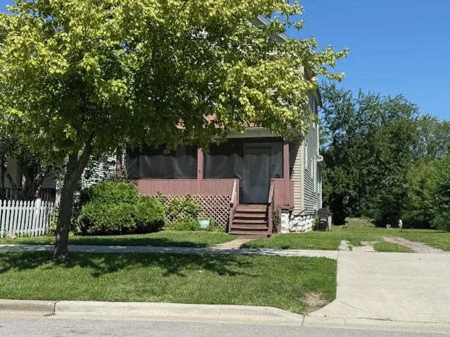 21 W 21st Street IL