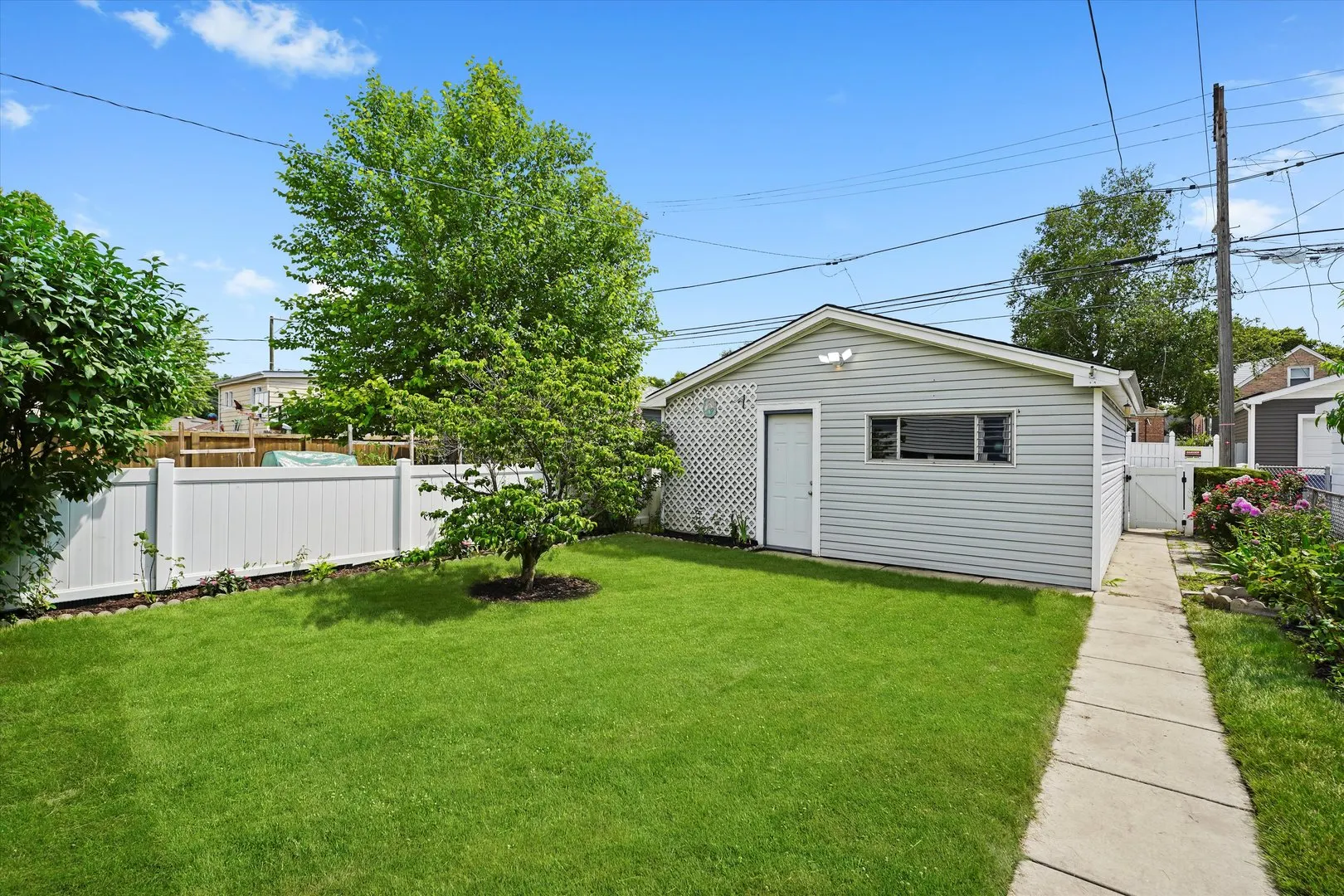 4119 N Meade Avenue IL