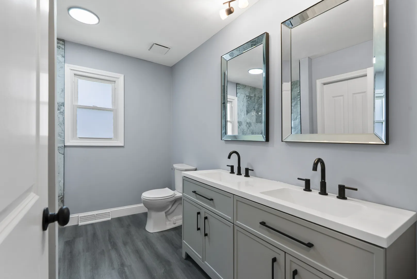 424 N 11th Street IL