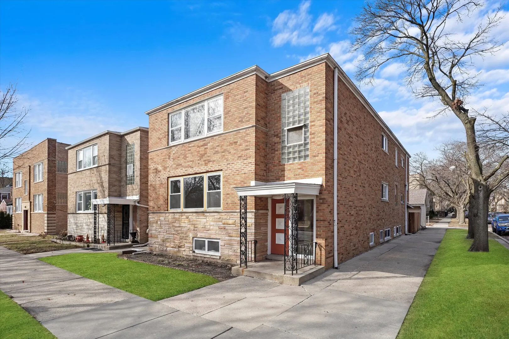 7056 N Rockwell Street PARK IL