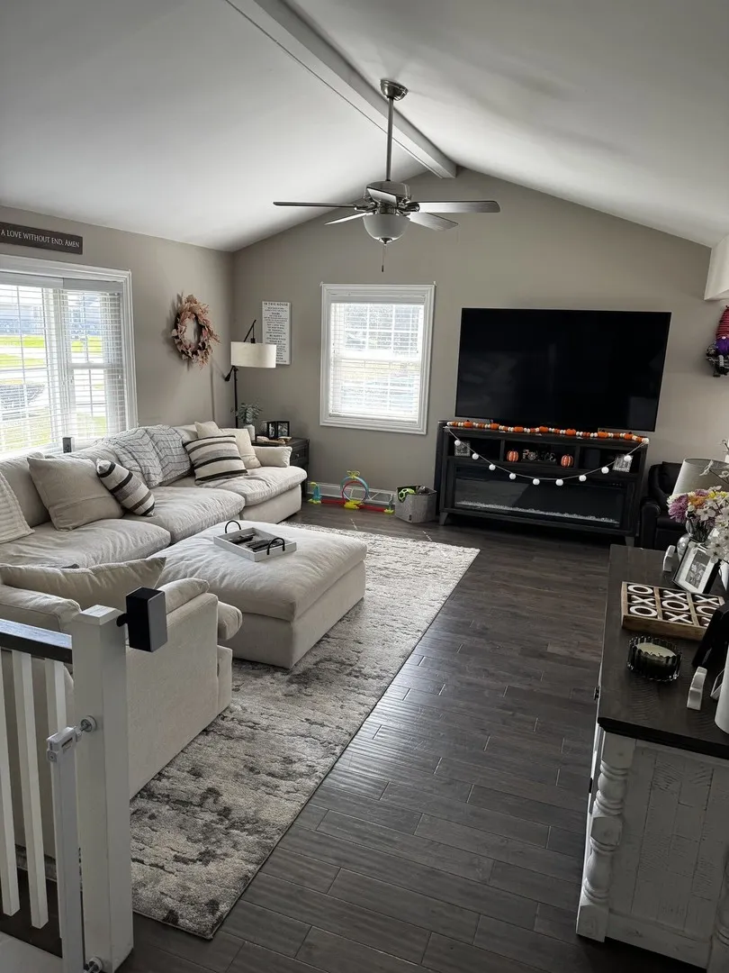 235 Roberts Road IL