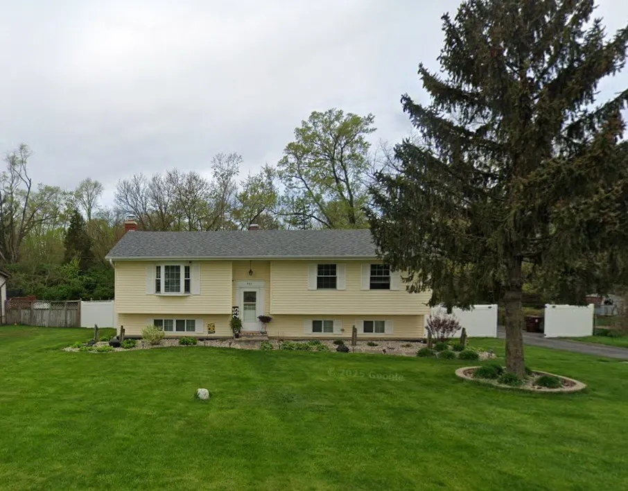 235 Roberts Road IL