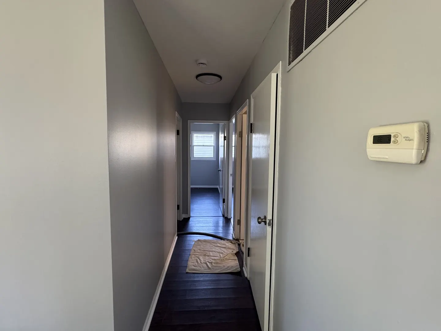 105 S Floyd Lane IL