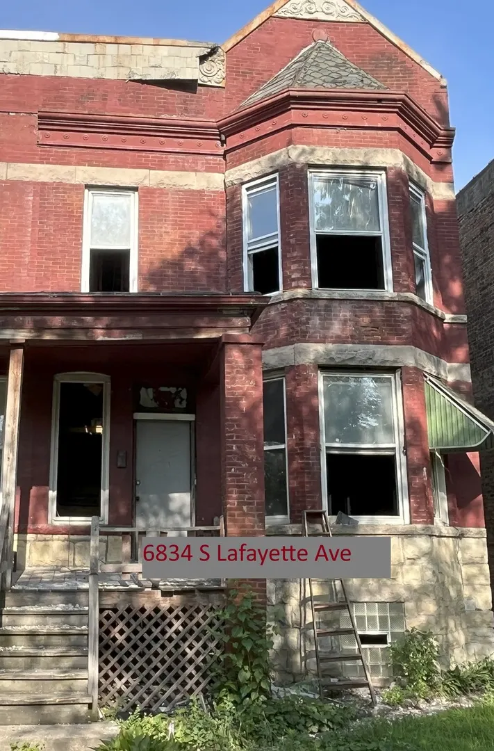 6834 S Lafayette Avenue IL