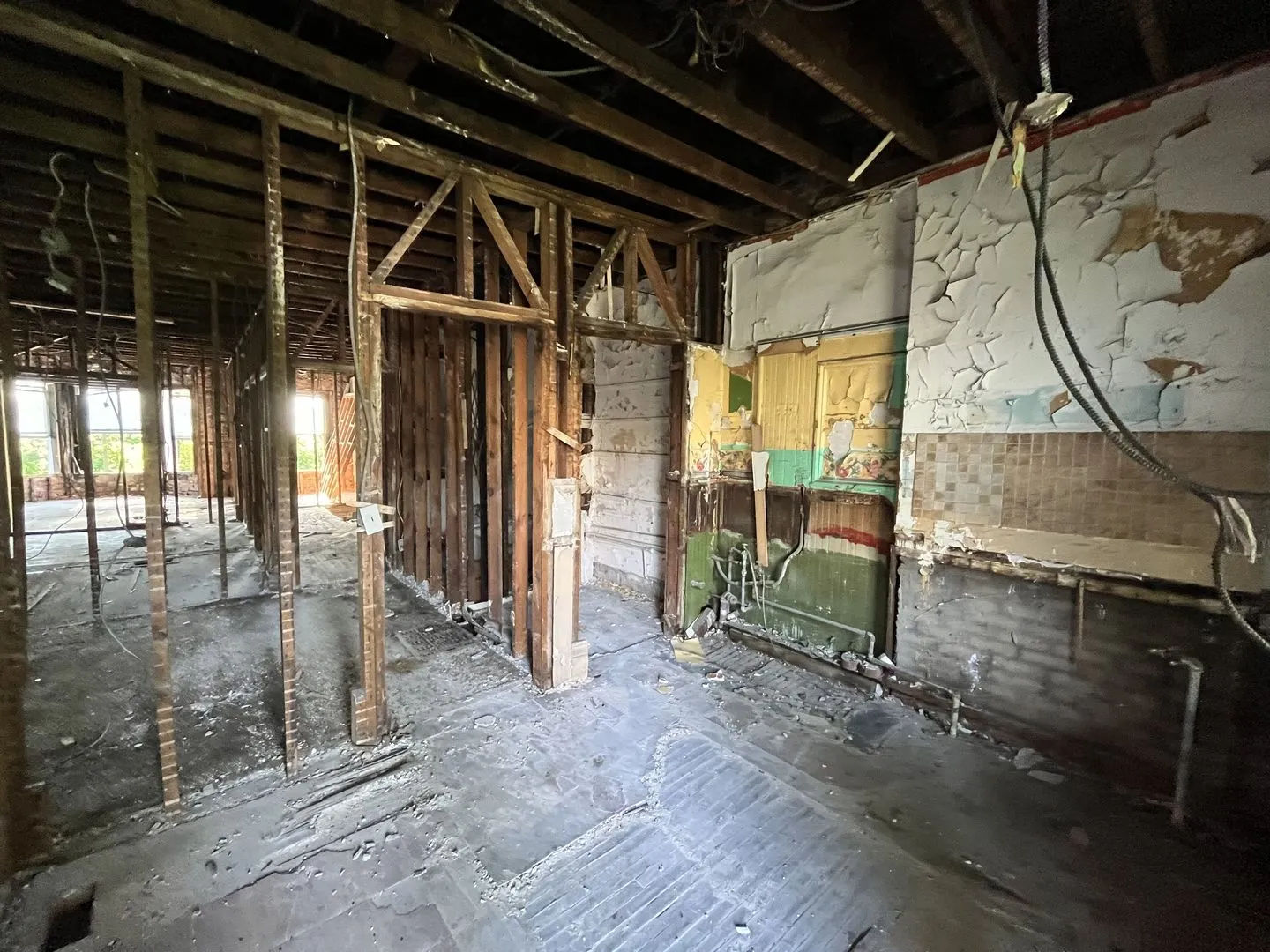 6834 S Lafayette Avenue IL