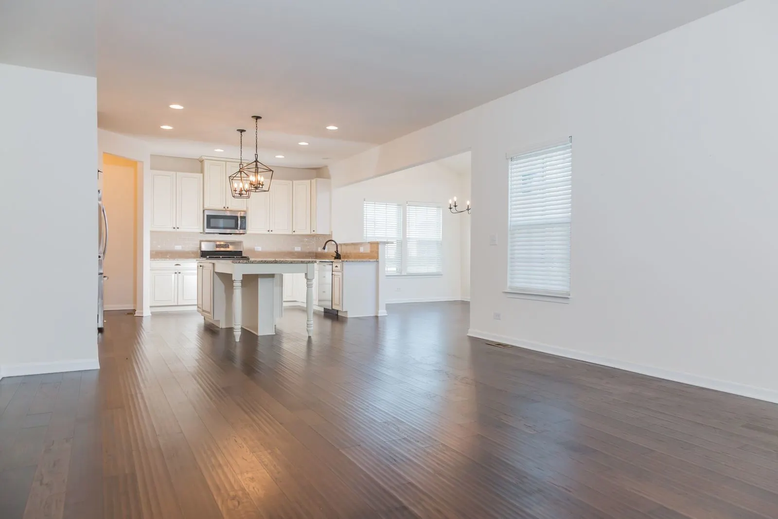 942 Sunburst Lane IL