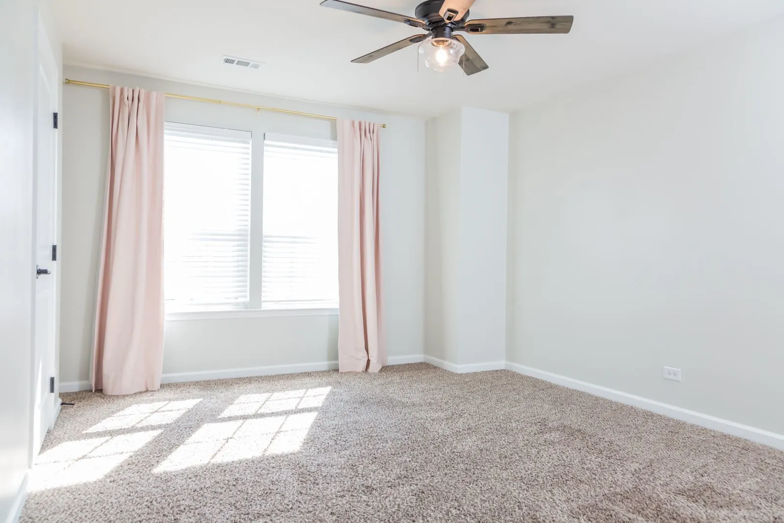 942 Sunburst Lane IL