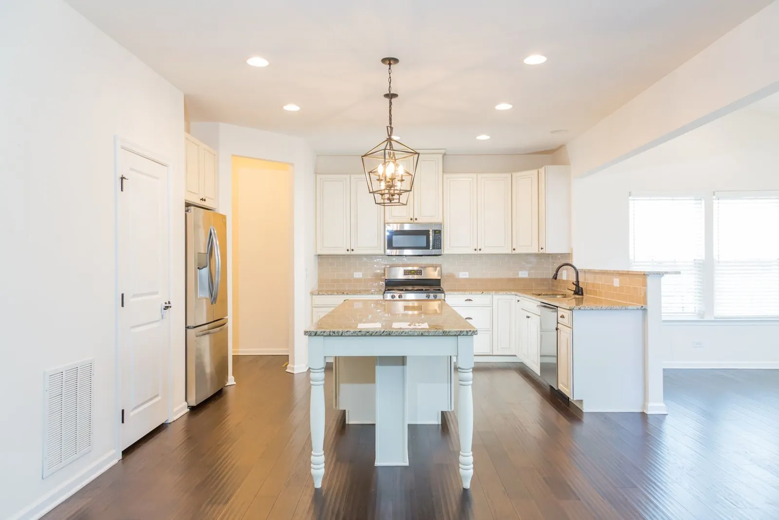 942 Sunburst Lane IL