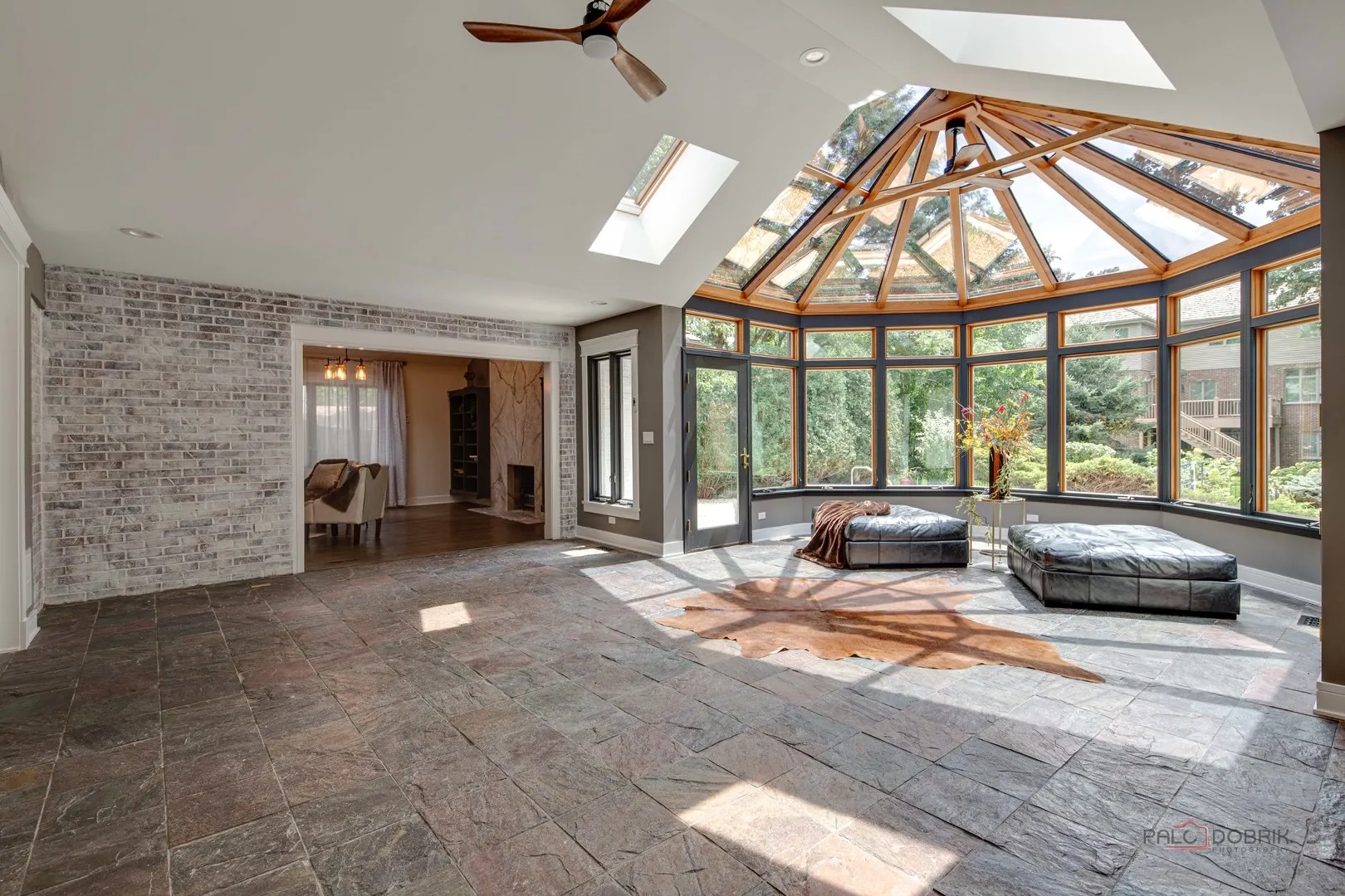 2221 Donegal Drive IL