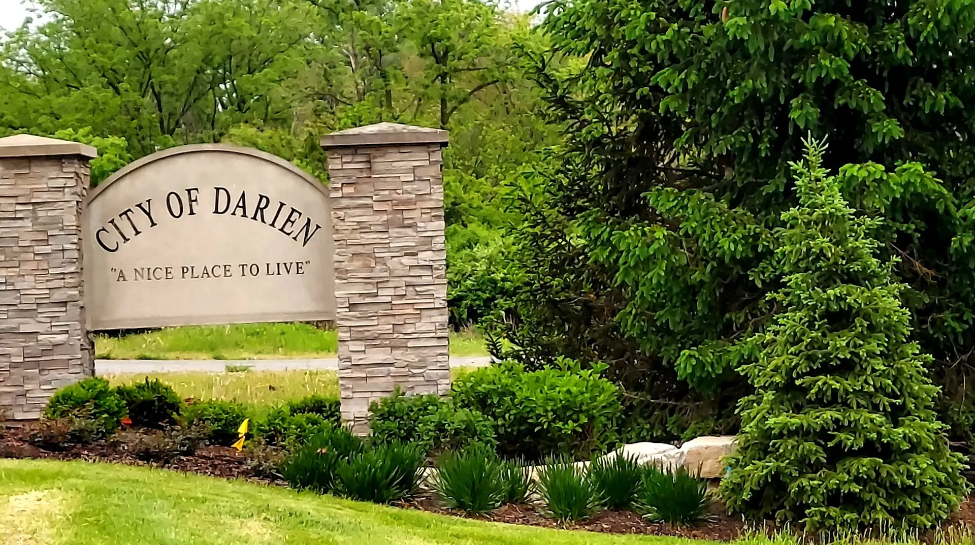 2221 Donegal Drive IL