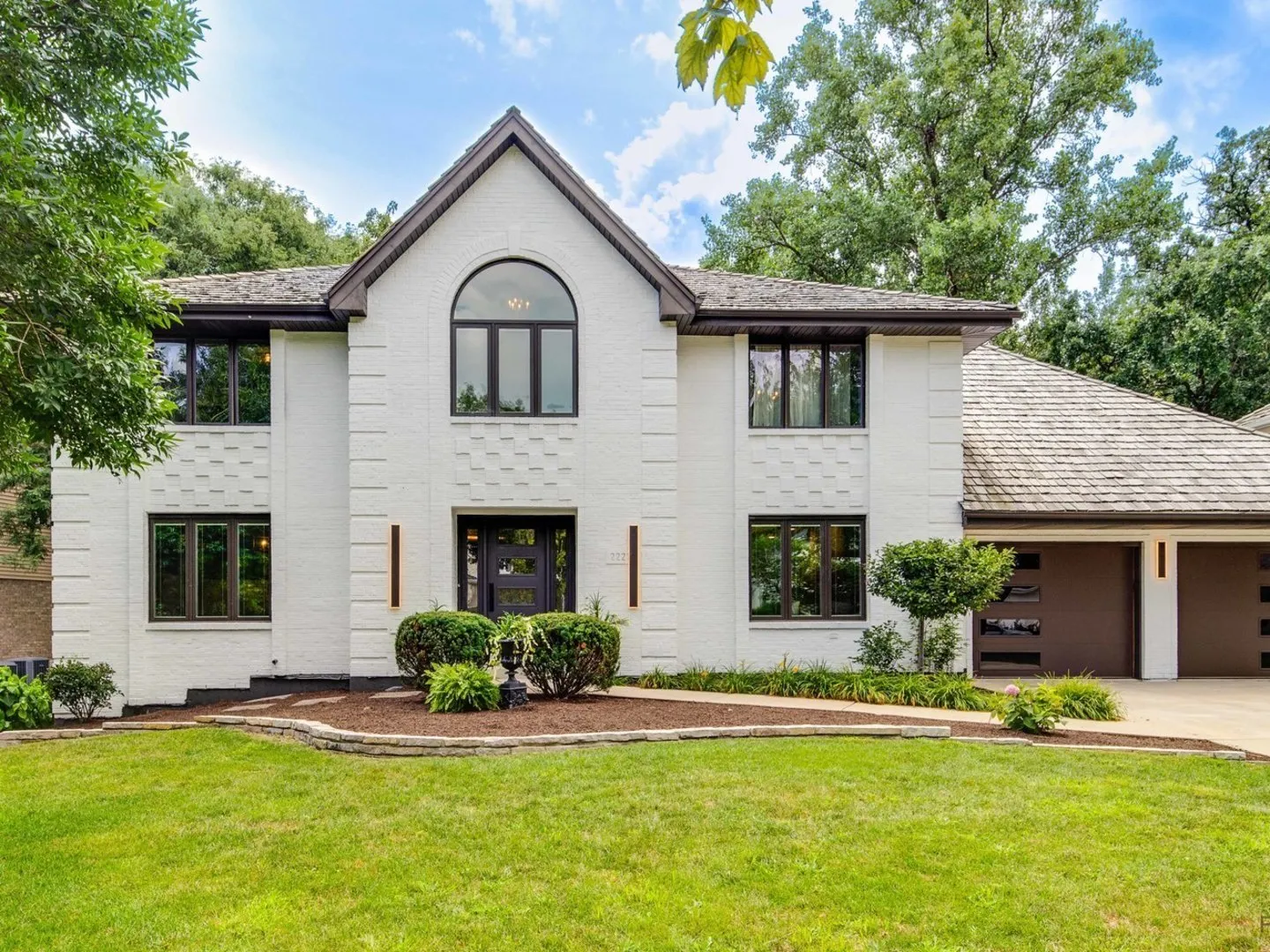 2221 Donegal Drive IL