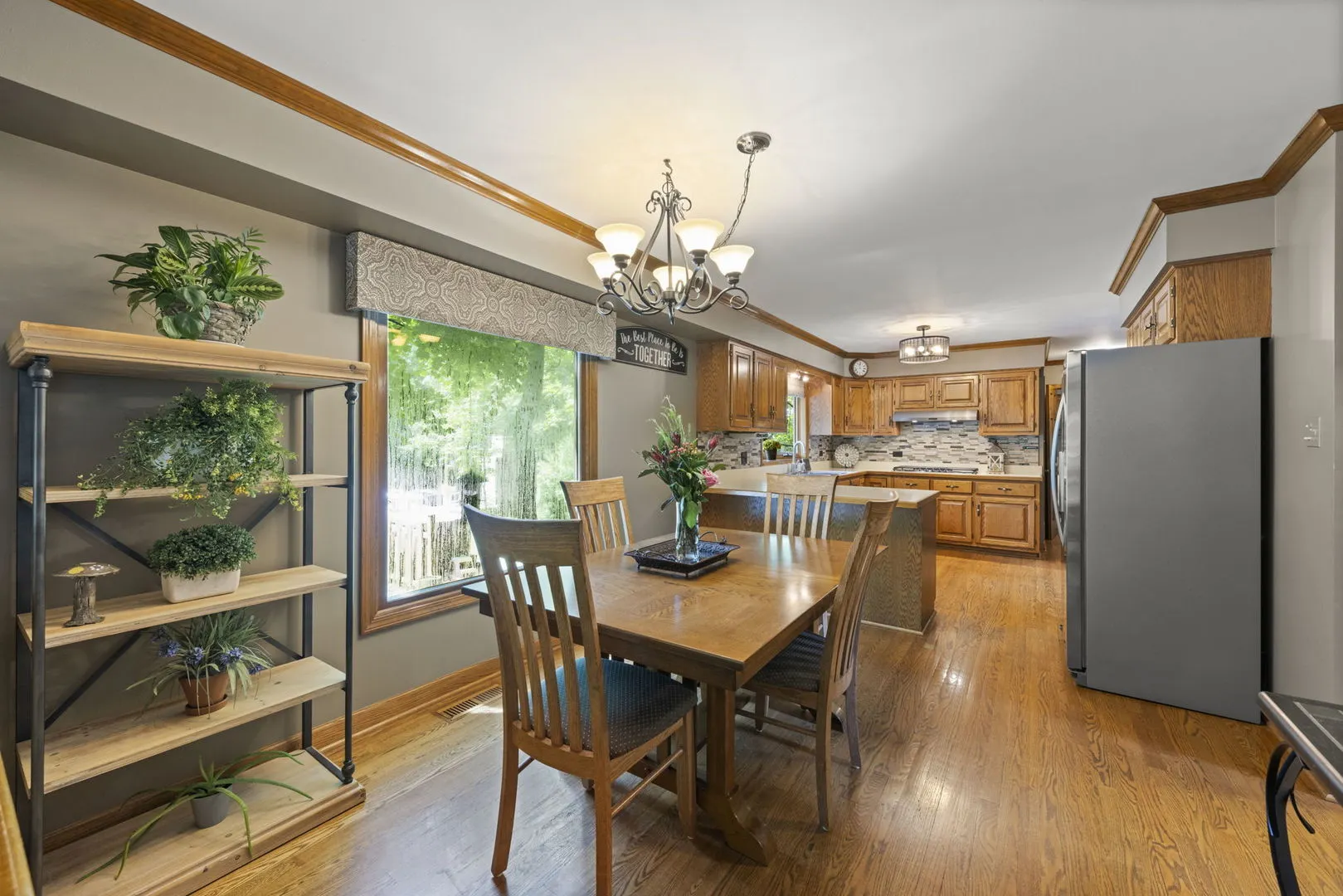 28W041 Greenview Avenue IL