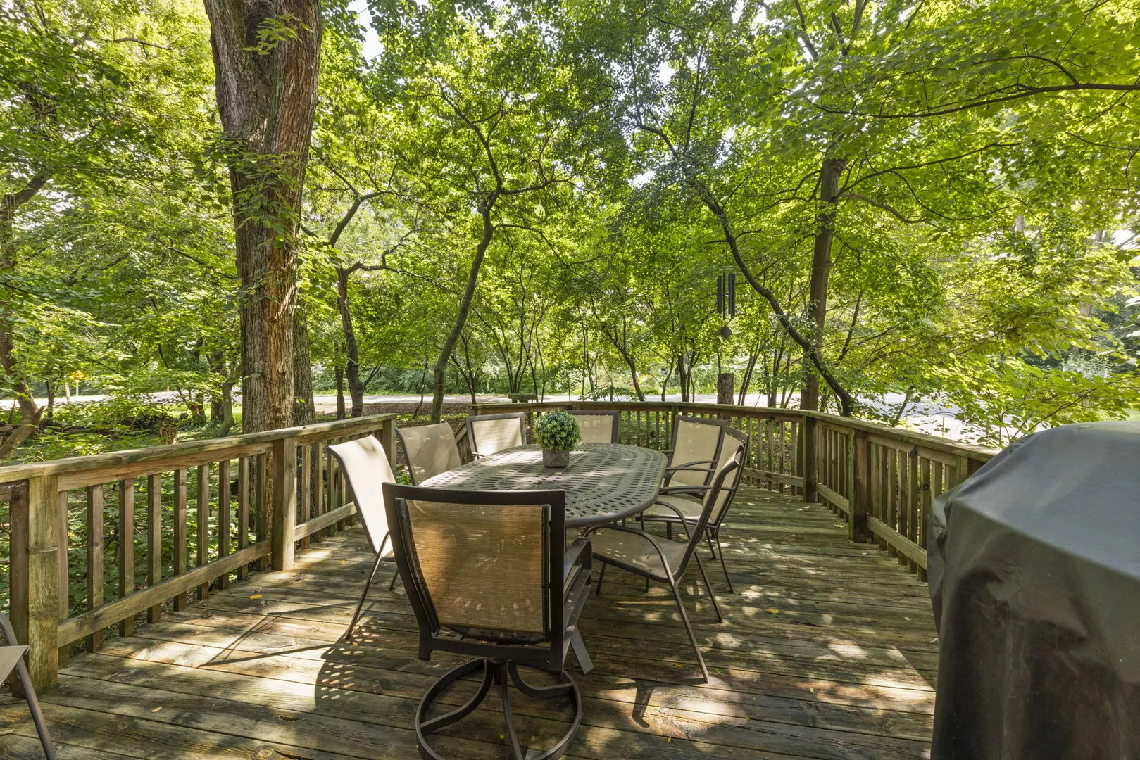28W041 Greenview Avenue IL