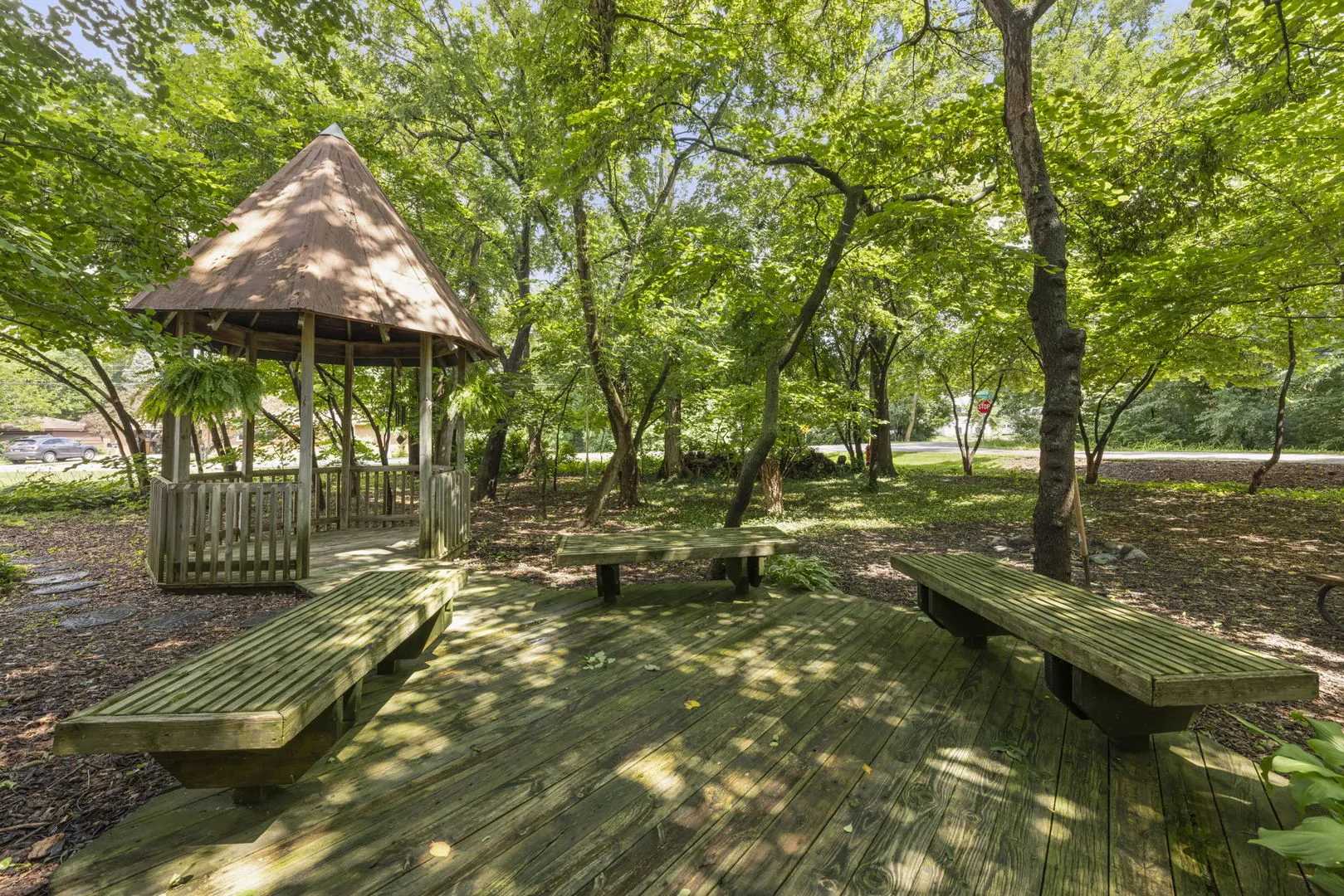 28W041 Greenview Avenue IL